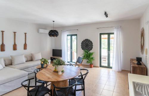 Syra Suites - Photo 21