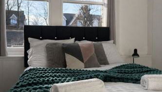 The Emerald Studio - Photo 2