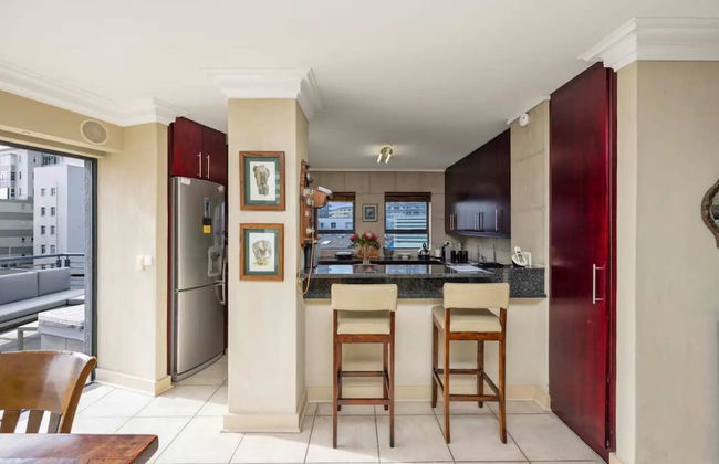 Bright and Stylish Beachfront Apartment - Foto 6