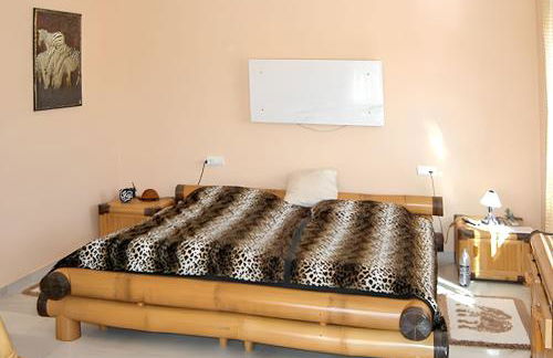 Elegant Villa in Nuevo Portil with Shared Pool - Foto 7