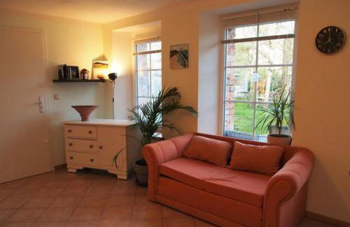 NEU Fewo im Bauernhaus mit idyllischem Innenhof und Naturgarten - Foto 1