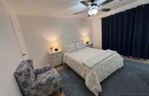 Entire Cozy Apartment Fully Renovated Modern Style - Foto 8