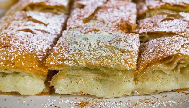 Bougatsa grega