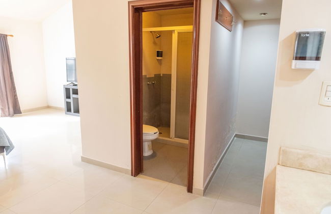 Room in Guest Room - 14 Comfortable Suite for 2 People - Photo 36