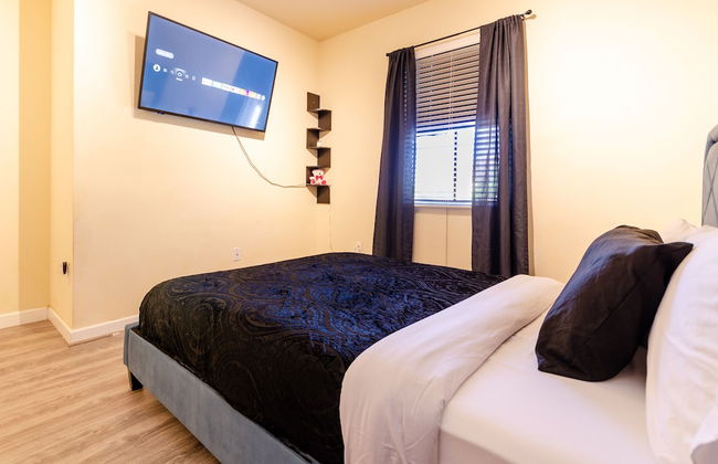 Rare Find! House of Happiness by MIA Zoo & FL Keys - Foto 2