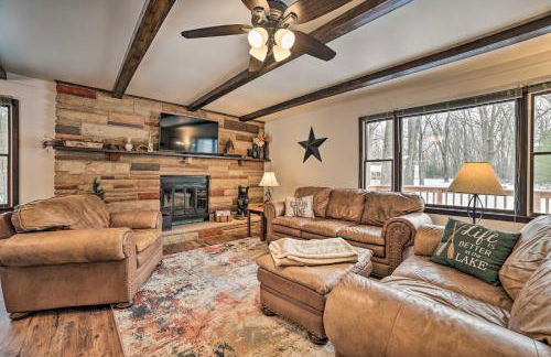 Houghton Lake Cottage Escape with Patio! - Foto 1