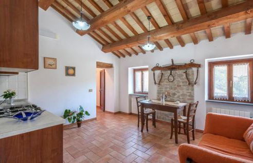 Lovely Home In Tolentino With Kitchen - Foto 18