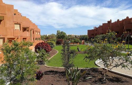 alquilaencanarias El Medano Sotavento, Great Terrace and beach - Foto 11