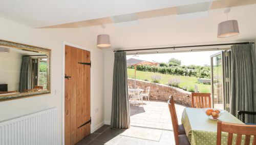 Lilac Cottage - Photo 2