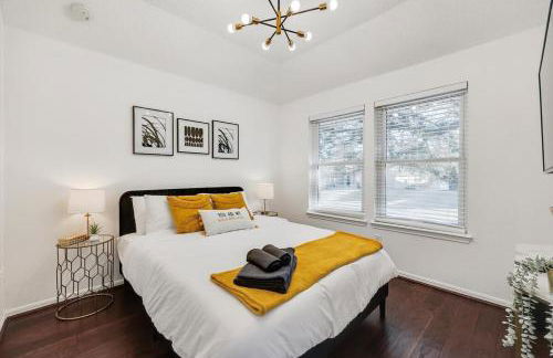 Glamorous 4BR 2,5BA Holiday Home with Pool, Game Room & Fire Pit - Foto 16