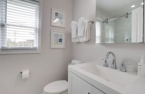 Sojourn on Duke NEW 3 BR in Alexandria - Foto 24