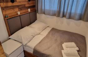 Brzuchem do góry - Foto 17