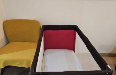 La Dame - Parking Privé GRATUIT Proche GE Alstom & Centre-Ville - Foto 11