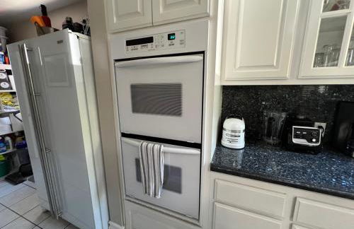 Chic Venice Beach Bungalow Steps from the Canals & Beach - Foto 27