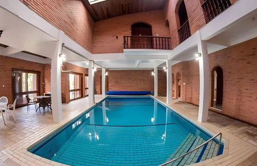 Casa 4 suíte, piscina interna em Pinto Bandeira - Foto 13