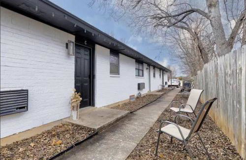 Charming 2BR in Central Lawton - Near Fort Sill - Photo 30