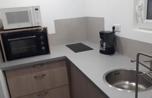 studio bas de villa, jardin et spa (été seulement) - Foto 12