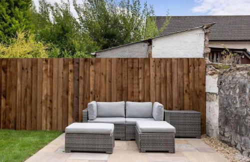 Kilted Quarter by The Wallace Monument - Photo 20