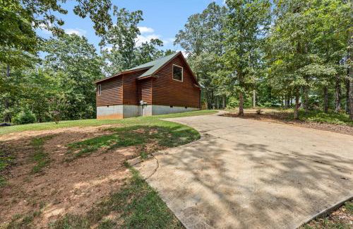 Cabin For Two Near Helen w Spa Amenities - Foto 30