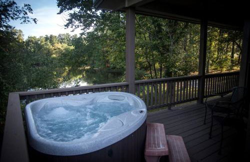 Outstanding Cabin with Hot-tub in Carbondale, Illinois - Foto 5