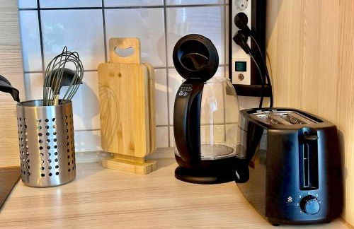 Appartement "STADTGEFLÜSTER" im Zentrum, inkl Stellplatz, 2 Betten, Babybett, Balkon, gratis Kaffee und Tee, WLAN - Foto 24