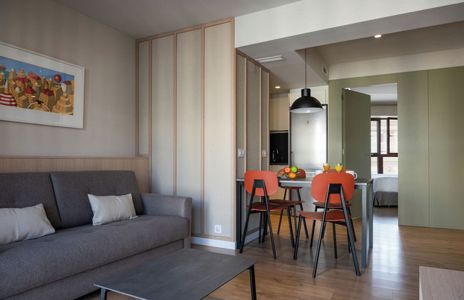 MH Apartments Urban - Photo 17