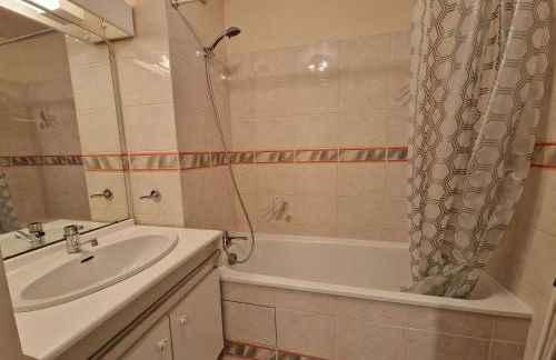 Appartement avec Piscine, Tennis & Balcon, Centre-ville Chatelaillon-Plage, 6 Pers, 2 Ch - FR-1-706-17 - Foto 10