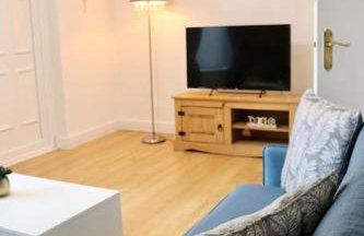 Lovely staycation with family FREE Parking & WiFi - Foto 12