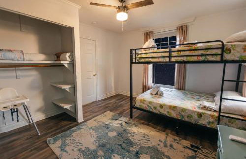 Downtown Delight Close to Strand and Cruise Terminals - Foto 31