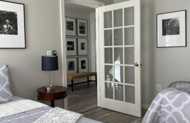 2 BR Loft - Walk to Cafes-Breweries- Arts & Entertainment District - Foto 5