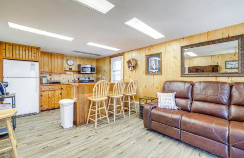 2 Mi to Main Street Mtn-View Escape in Lander! - Foto 6