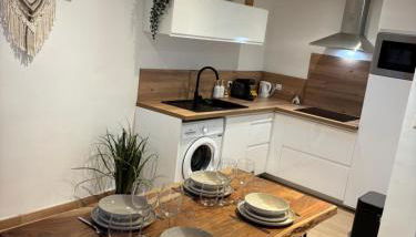 Suite Bali et sauna privé - vidéo projecteur - escapade romantique-centre - Foto 3