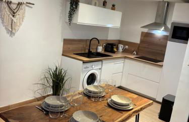 Suite Bali et sauna privé - vidéo projecteur - escapade romantique-centre - Foto 3