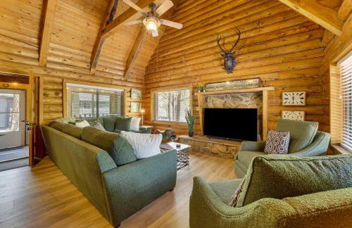 Covered Deck, Private Acreage Log Cabin in Pine - Foto 4