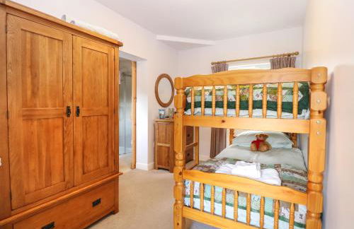 The Lodge - Photo 27