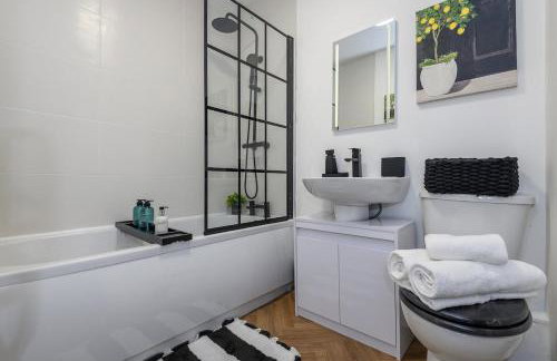 2 Bedroom Apartment Bradford City Centre 85 Smart TV Central Location - Foto 7