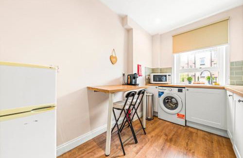 Warm Cosy Family Home With Free Parking - Foto 48