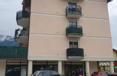 VINC & TROTTI HOUSE OF DÈJÀ-VU - Foto 3