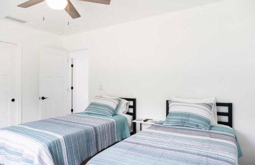 Lakeview Retreat, 6BR with Hot Tub Bliss - Foto 30