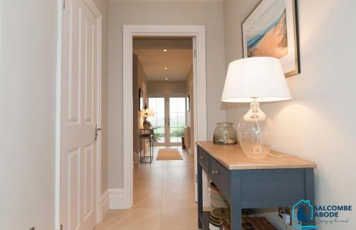 Ultimate Coastal Luxury - 5 Bed, Spacious, Parking, Hot Tub - Foto 37