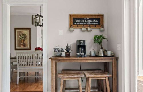 Colonial Manor - Photo 23