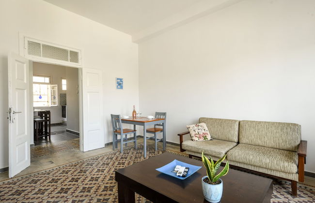 Vintage Charm 1BR Apt w Balcony & View - Foto 10