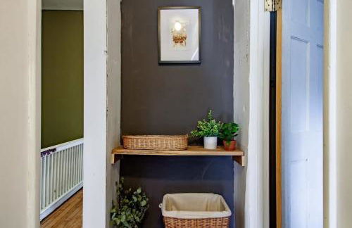 Inviting 3-Lvl DC Townhome Walk to METRO Station & Union Market H Street NoMa Union Station - Foto 19