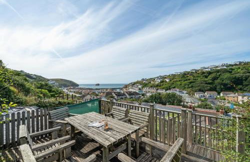 The Boy's Cottage - Photo 2