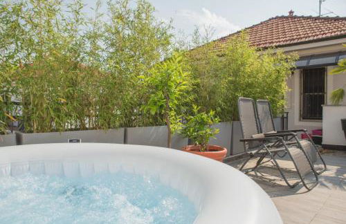 terrazza privata e jacuzzi vicino a Milano - Foto 1