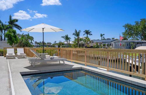 Bayside Hideaway! Private pool with water view and canal side dock! Available for Summer! - Foto 48