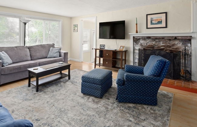 Cozy Colchester Cabin near Lake by RedAwning - Foto 19