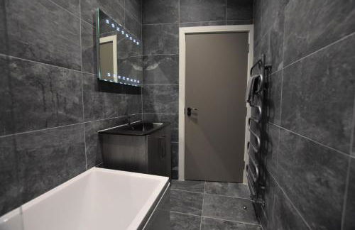 Central, Contractor&Family Friendly, SmartTV - Foto 10