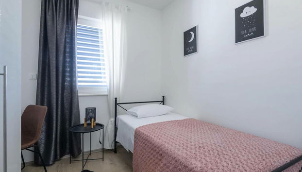 Villa Dora - Apt 4 "bruin" - Foto 3, Habitación