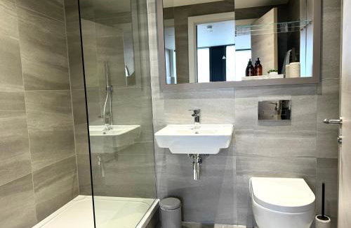 Lusso by Luisa - 2 Bed Modern Luxury Apartment in Central Birmingham (5*) - Photo 31